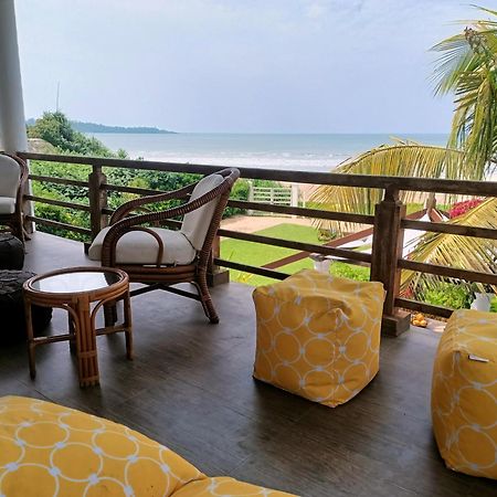 Santi Beach House With Pool & Beach Велігама Номер фото