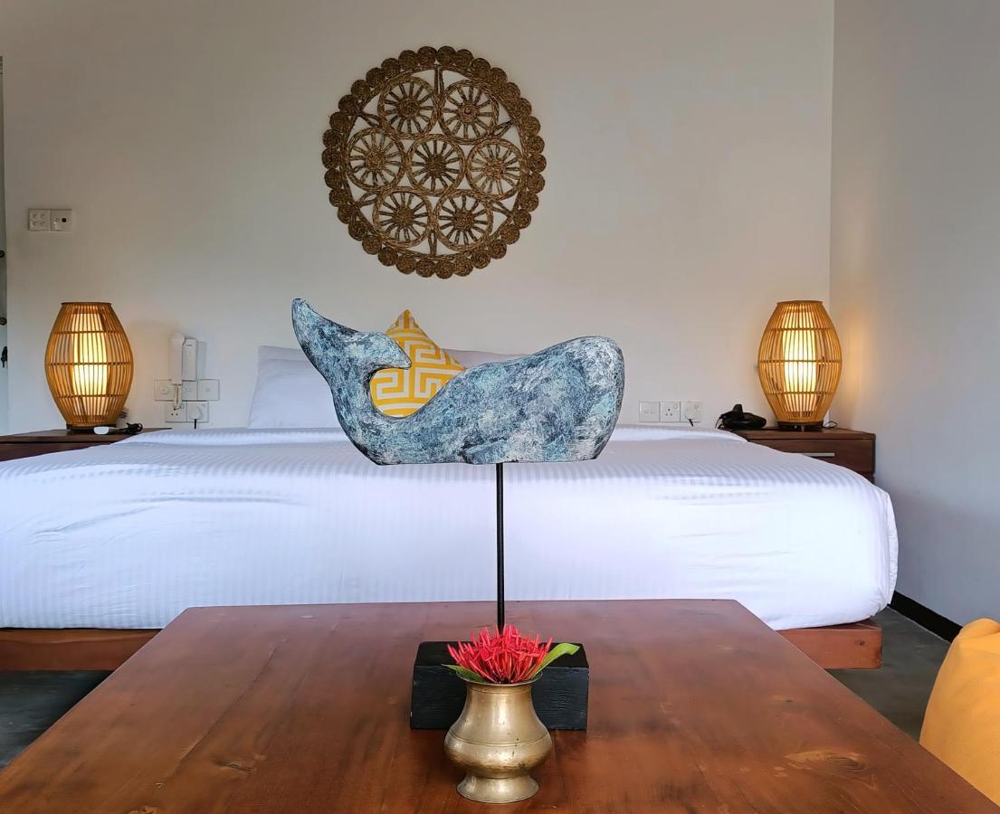 Santi Beach House With Pool & Beach Велігама Екстер'єр фото